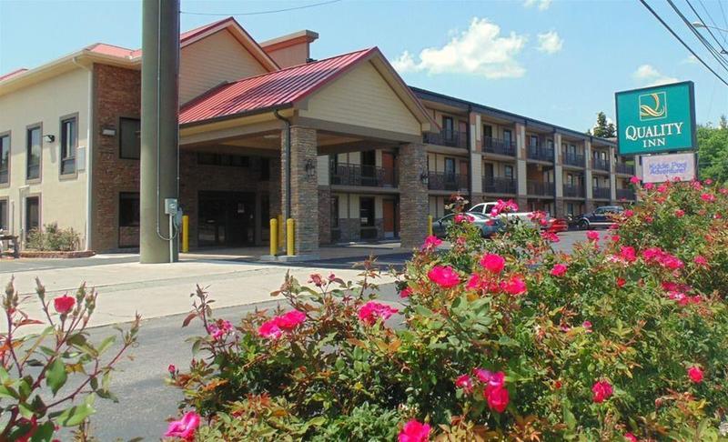 Howard Johnson By Wyndham Pigeon Forge Hotel Exterior photo